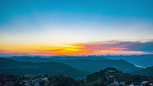 山顶日出