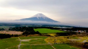 清晨的富士山航拍