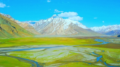 唯美雪山草地4K