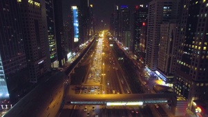 4K 高清 迪拜夜晚的航班