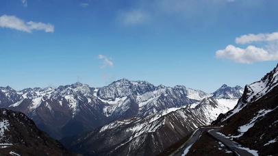 4K雪山山脉蓝天白云祖国风光
