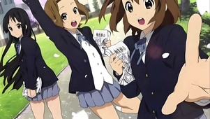 轻音少女秋山澪田井中律可爱