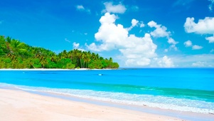 蓝天白云海滩海岛
