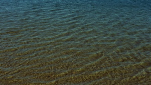 海风轻(暗色4k)
