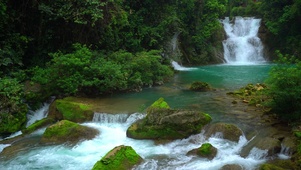 山间小溪