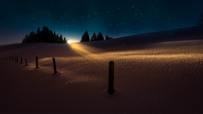冬日山丘夜