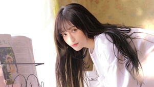 清新长发美女