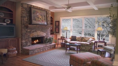 雪天温暖舒适的客厅