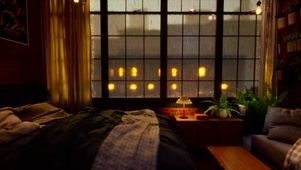 雨夜温馨卧室