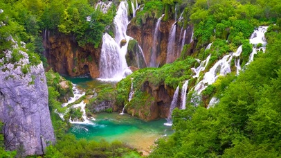 4K青山绿水瀑布