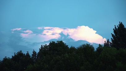 4k夏天傍晚唯美云朵云彩