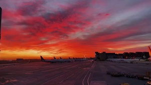 乌鲁木齐夕阳机场