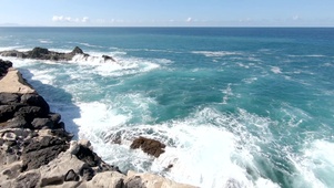 海浪礁石