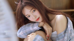 甜美可爱女孩