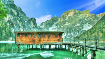 高山仰止，水上木屋