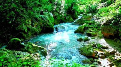 唯美山间小溪4K