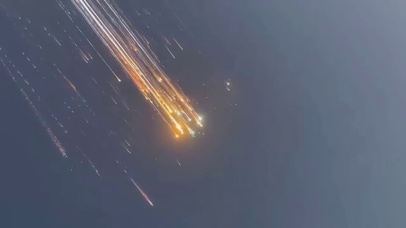 流星坠落般的光芒