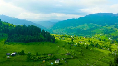 航拍山地小镇村庄