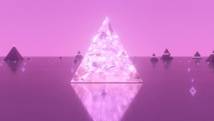 粉色玻璃水晶金字塔