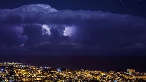 雷暴