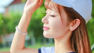 戴帽子美女