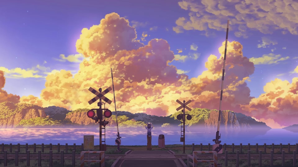 临湖铁道口夕照动漫场景，巨大金橙积云悬于紫蓝色天空，男子背向立于道口步道中央