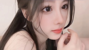 清纯迷人的眼神