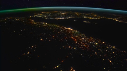 4K夜晚太空地球