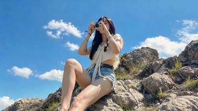 拍照的女孩
