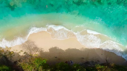 俯瞰休闲海滩海浪