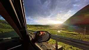 风是自由的，希望你也是