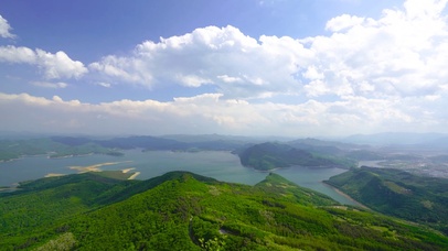 白云飘飘高清壁纸