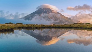 夕阳火山云端