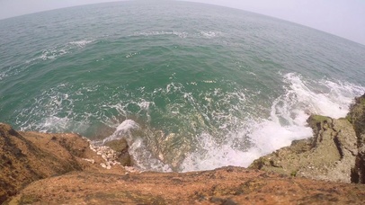 4k大海拍打海岸