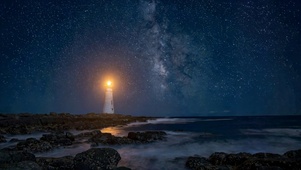 星夜灯塔
