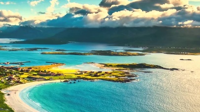 海岸航拍循环带鱼屏