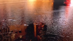 都市雨晚