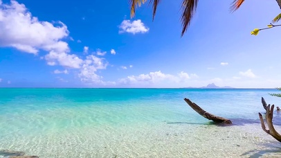 纯净海滩蓝天白云