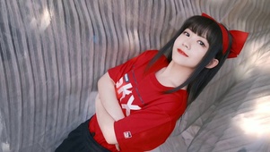 俏丽可爱美女