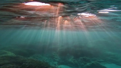 水下的丁达尔效应