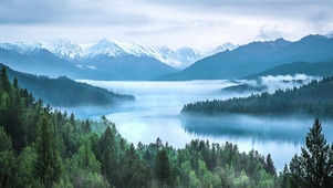 湖水