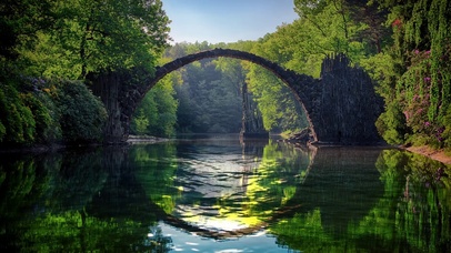 幻想河女士 2炫酷壁纸图片 动态桌面壁纸图片 动态壁纸下载 元气壁纸