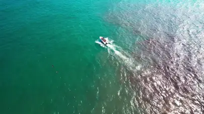 4k夏天青岛栈桥浴场
