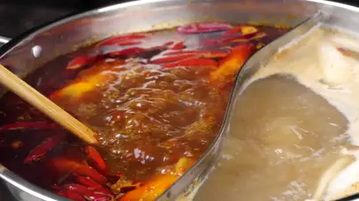 火锅涮毛肚涮菜