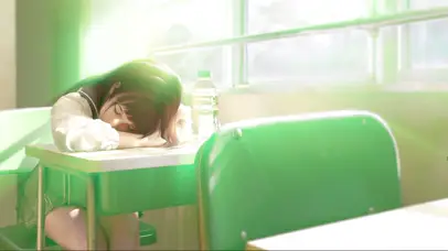 教室午睡少女