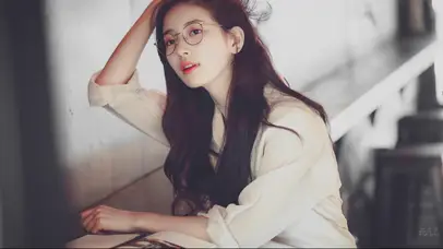 最美眼镜小姐姐