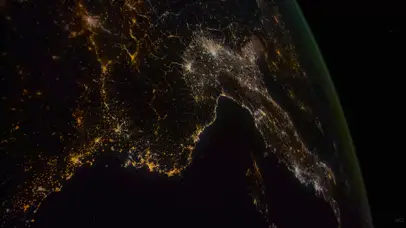 太空看地球城市夜景