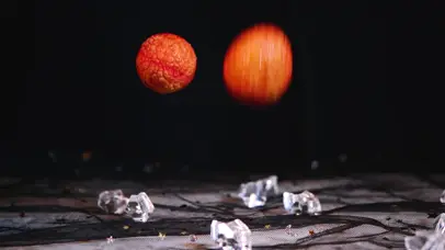 4k新鲜荔枝水果洒落