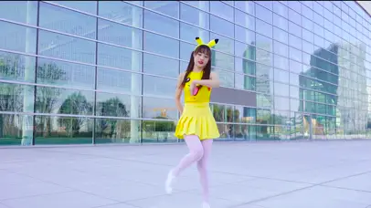 白丝皮卡丘小姐姐