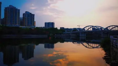 4k日落晚霞倒影